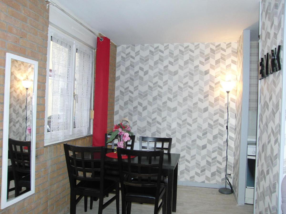 Apartmán Une Petite Halte Calais Exteriér fotografie